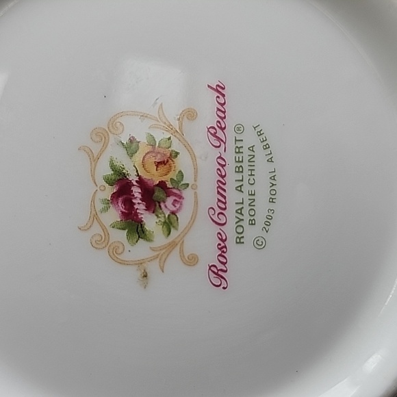 Royal Albert Old Country Roses Tea Sugar Caddy - Missing Lid - Picture 5 of 7